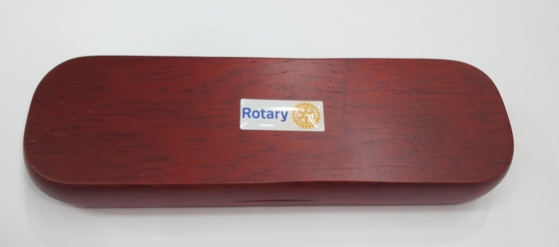 Producto Estuche de madera para bolígrafo o pluma con escudo Rotary